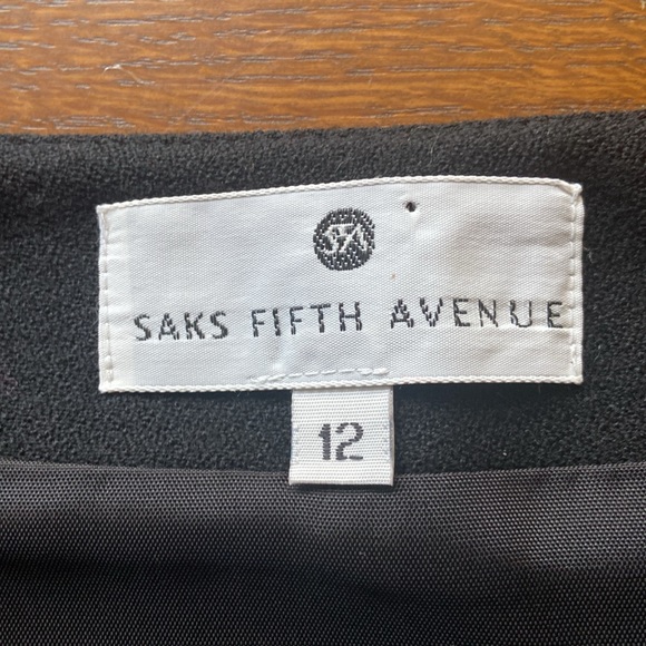 Saks Fifth Avenue size 12 Wool Skirt - Picture 5 of 6